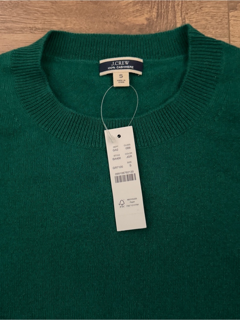 NWT$148 J. Crew π― Cashmere Classic Fit Crewneck Sweater in Emerald Green S Small - Picture 3 of 6